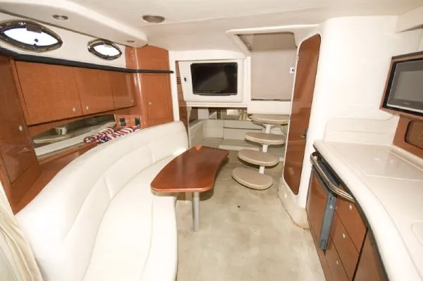 Slide: The Image of Sea Ray 320 Sundancer MD 2005 - 8