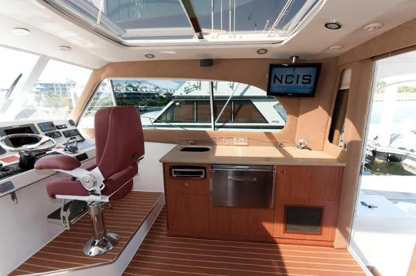 Slide: The Image of Luhrs 41 Hardtop FL 2008 - 9