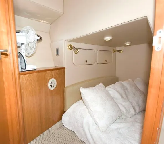Slide: The Image of Meridian 381 Sedan (MA) 2004 - 8
