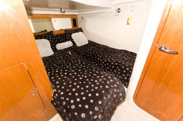 Slide: The Image of Regal 4460 Sport Yacht (MD) 2009 - 9