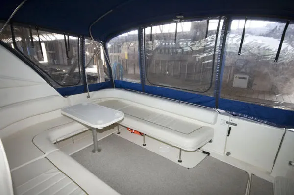 Slide: The Image of Sea Ray Sundancer 1999 - 11