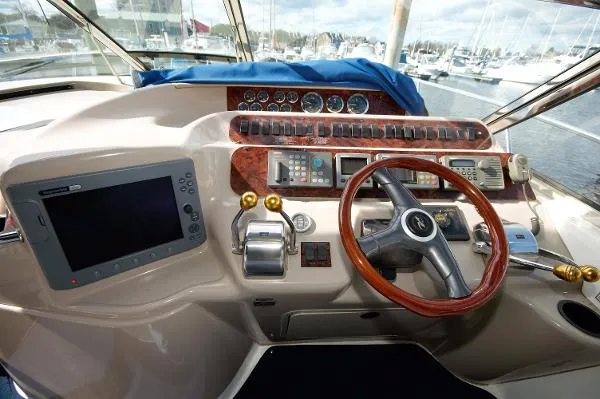 Slide: The Image of Sea Ray Sundancer 1999 - 7