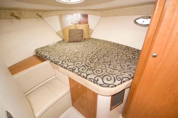 Slide: The Image of Meridian 341 Sedan 2004 - 7