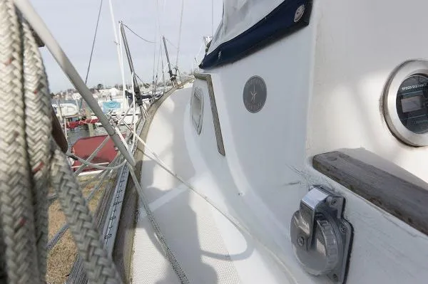 Slide: The Image of Island Packet 26 Mark I 1981 - 2