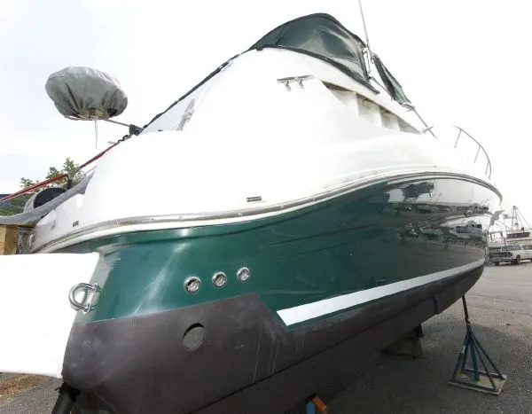 Slide: The Image of Sea Ray 320 Sundancer (VA) 2004 - 5