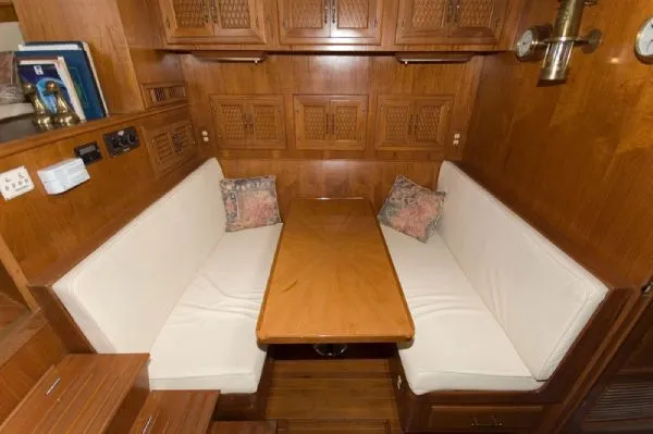 Slide: The Image of Vista 40 Motor Yacht MD 1985 - 11
