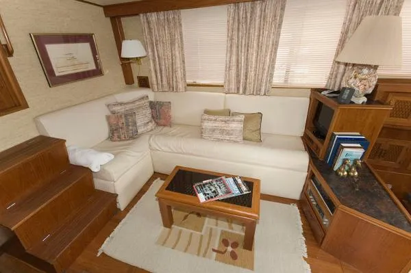 Slide: The Image of Vista 40 Motor Yacht MD 1985 - 8