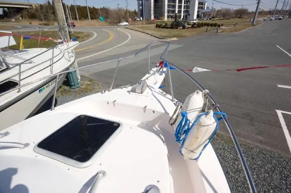 Slide: The Image of Grady-White 282 SAILFISH (MD) 2001 - 7