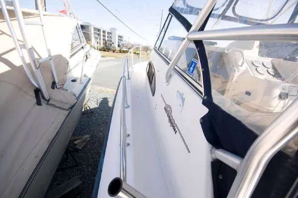 Slide: The Image of Grady-White 282 SAILFISH (MD) 2001 - 8