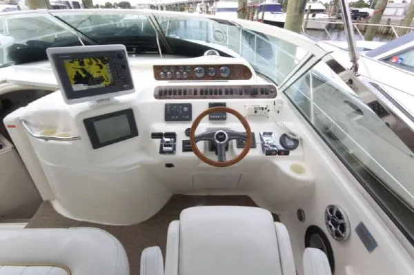 Slide: The Image of Sea Ray 40 Sundancer (MD) 1997 - 10