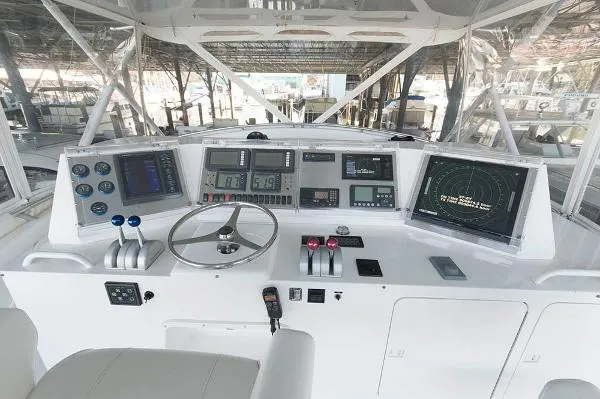 Slide: The Image of Bertram 60 Convertible 1995 - 11