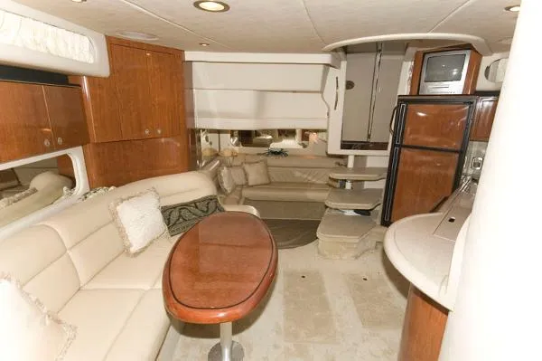 Slide: The Image of Sea Ray 380 Sundancer MD 2004 - 7