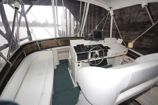 Slide: The Image of Silverton 34 Motor Yacht 1996 - 11