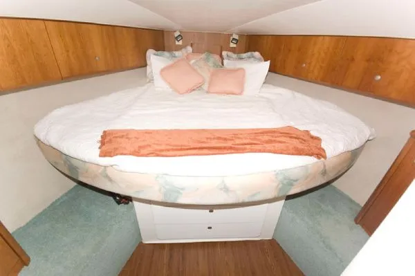 Slide: The Image of Silverton 34 Motor Yacht 1996 - 6