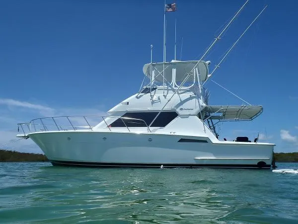 Slide: The Image of Hatteras 43 Convertible 1997 - 10