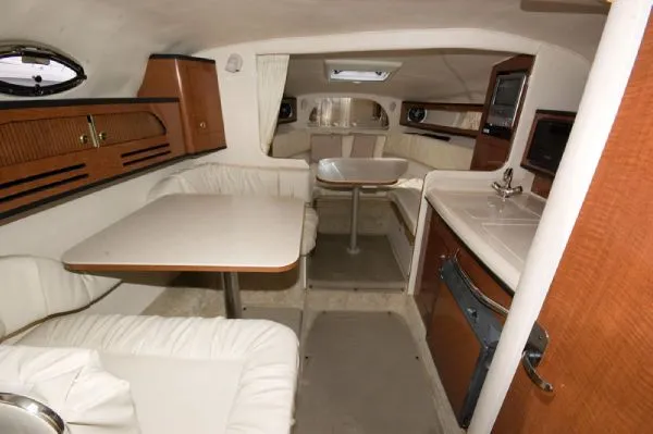 Slide: The Image of Sea Ray 280 Sundancer in MD 2004 - 4