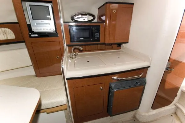 Slide: The Image of Sea Ray 280 Sundancer in MD 2004 - 7