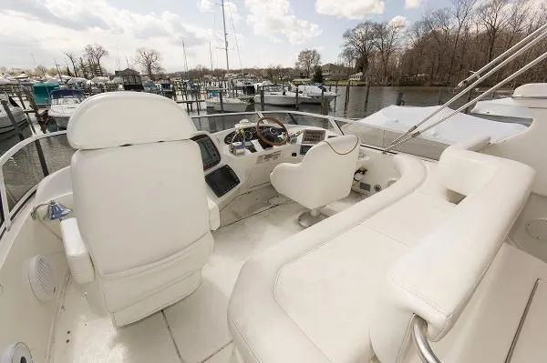 Slide: The Image of Sea Ray 380 Aft Cabin 2000 - 8