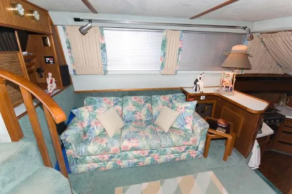 Slide: The Image of Sea Ray 410 Aft Cabin MD 1987 - 5