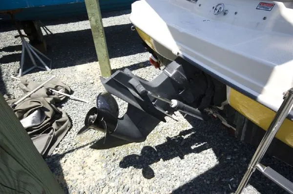 Slide: The Image of Sea Ray 180 Bow Rider 2004 - 9