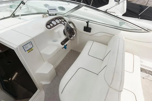 Slide: The Image of Monterey 242 Cruiser 1999 - 2