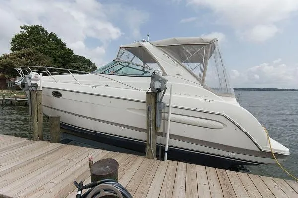 Slide: The Image of Maxum 3300 Express Cruiser MD 2001 - 0