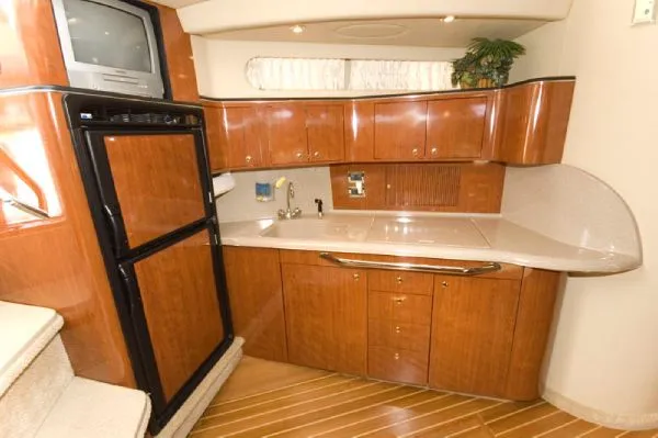 Slide: The Image of Sea Ray 410 Express (MD) 2003 - 5