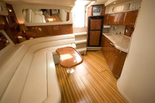 Slide: The Image of Sea Ray 410 Express (MD) 2003 - 7