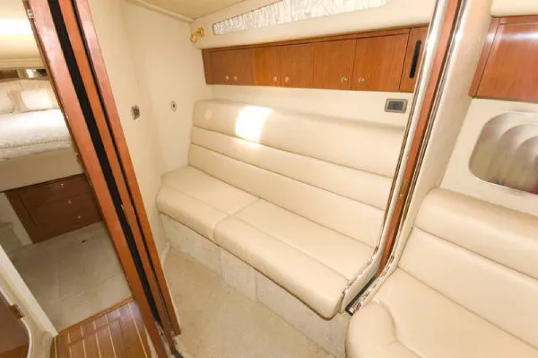Slide: The Image of Sea Ray 410 Express (MD) 2003 - 9