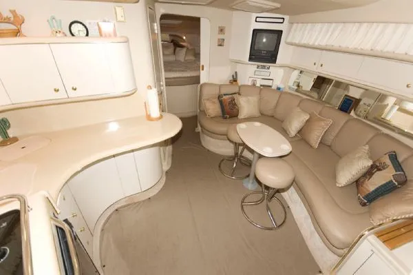 Slide: The Image of Sea Ray 370 Sundancer MD 1998 - 5