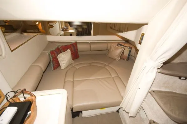 Slide: The Image of Sea Ray 370 Sundancer MD 1998 - 9