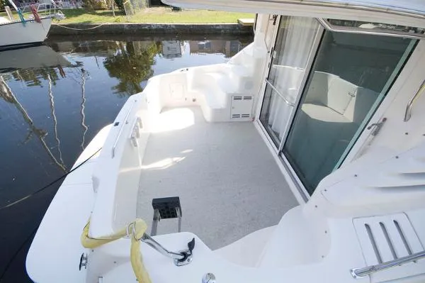 Slide: The Image of Sea Ray 400 Sedan Bridge 1998 - 3