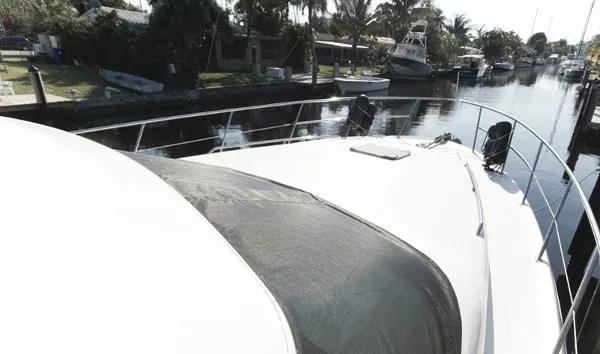 Slide: The Image of Sea Ray 400 Sedan Bridge 1998 - 5