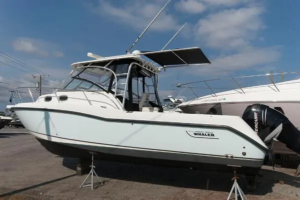 Slide: The Image of Boston Whaler 305 Conquest 2008 - 3
