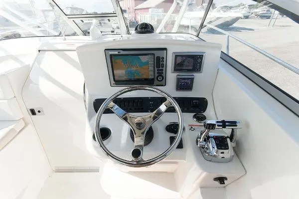 Slide: The Image of Boston Whaler 305 Conquest 2008 - 7