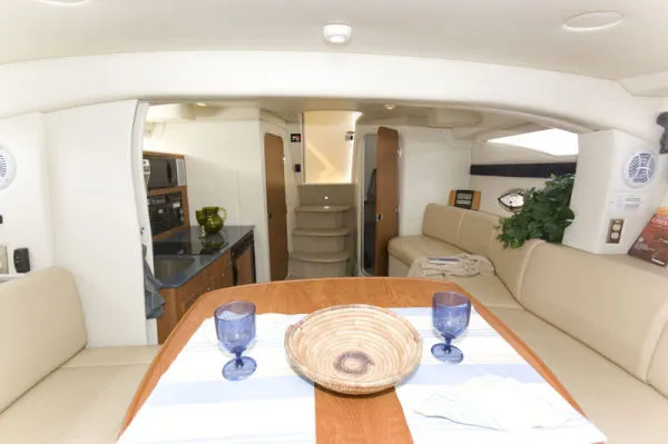 Slide: The Image of Bayliner 325 2006 - 8