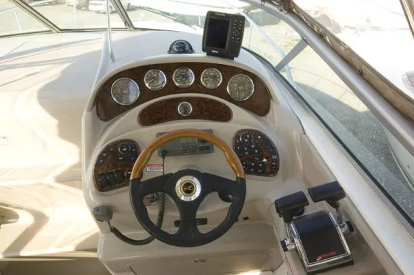 Slide: The Image of Sea Ray 280 Sundancer 2004 - 11