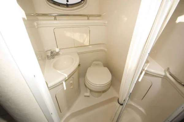 Slide: The Image of Sea Ray 280 Sundancer 2004 - 8