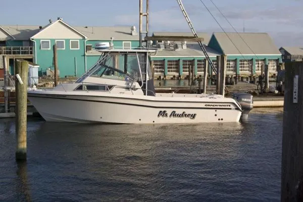 Slide: The Image of Grady-White 272 Sailfish 1999 - 1