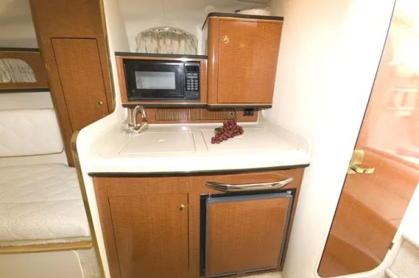 Slide: The Image of Sea Ray 280 Sundancer 2001 - 6