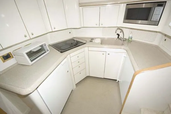 Slide: The Image of Sea Ray 420 Aft Cabin MD 1997 - 3