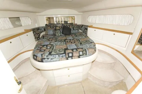 Slide: The Image of Sea Ray 420 Aft Cabin MD 1997 - 4