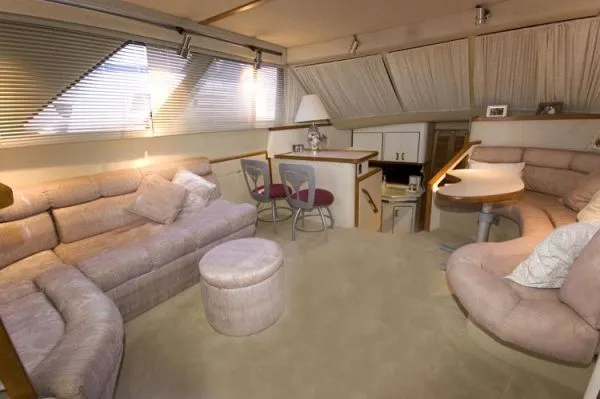 Slide: The Image of Sea Ray 440 Aft Cabin Motoryacht 1990 - 3