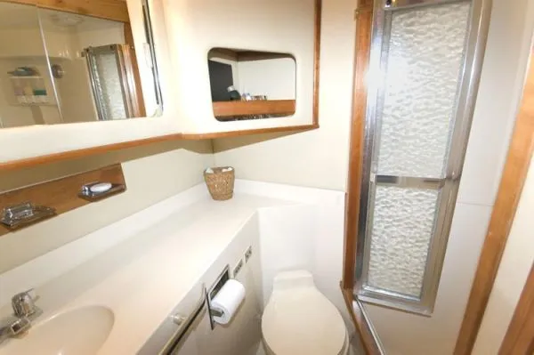 Slide: The Image of Sea Ray 440 Aft Cabin Motoryacht 1990 - 8