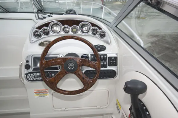Slide: The Image of Crownline Boats 250 w/ Trailer 2008 - 7