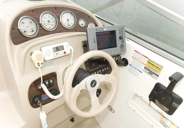 Slide: The Image of Chaparral 260 Signature (New lower Price!) 2005 - 10
