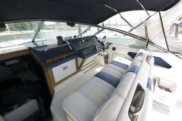 Slide: The Image of Sea Ray 300 Sundancer 1989 - 9
