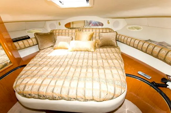 Slide: The Image of Sea Ray 400 Sundancer (Diesel) 1997 - 3