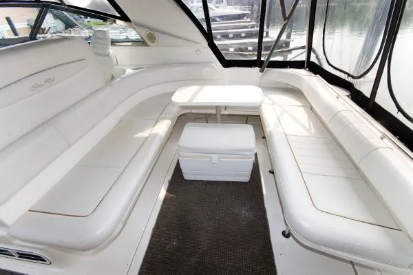 Slide: The Image of Sea Ray 400 Sundancer (Diesel) 1997 - 9