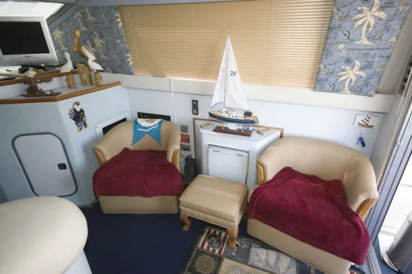 Slide: The Image of Sea Ray 345 Sedan Bridge 1989 - 3